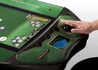 Heads-Up Challenge Poker Arcade